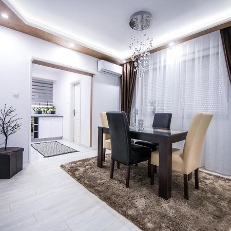Apartman Nina II Sremska Mitrovica Exterior photo