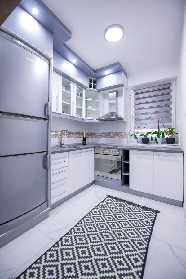 Apartman Nina II Sremska Mitrovica Exterior photo